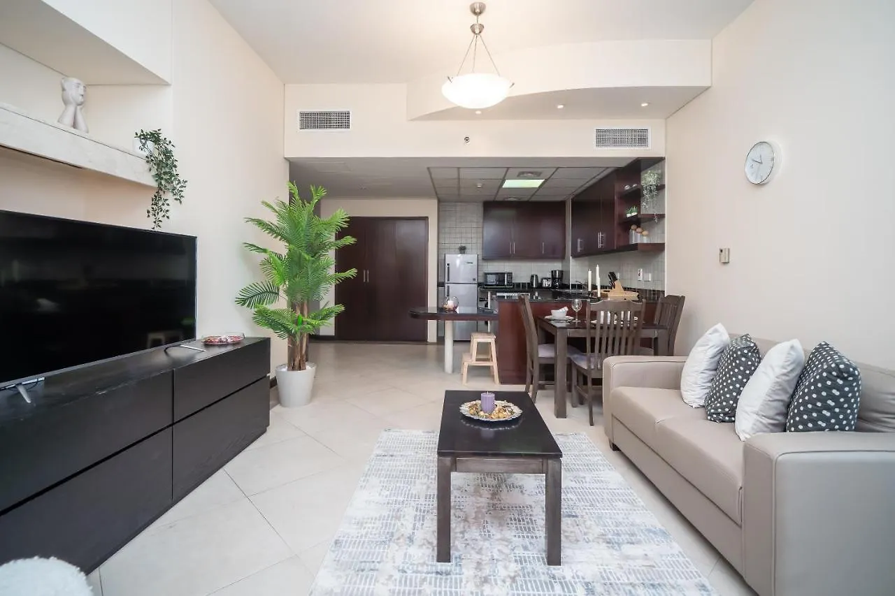 Higuests - Deiras Lucky Find, 5-Min To The Airport Apartment Dubai