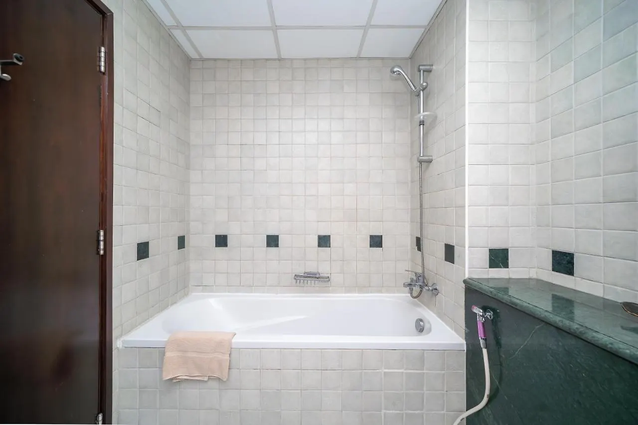 Higuests - Deiras Lucky Find, 5-Min To The Airport Apartment Dubai